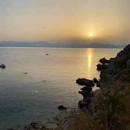 Filangeri 116 別荘 *