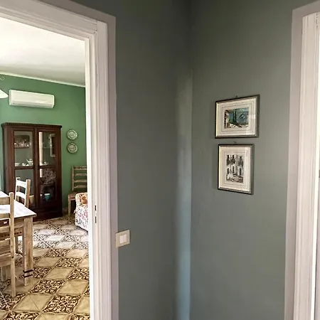 Filangeri 116 別荘 *